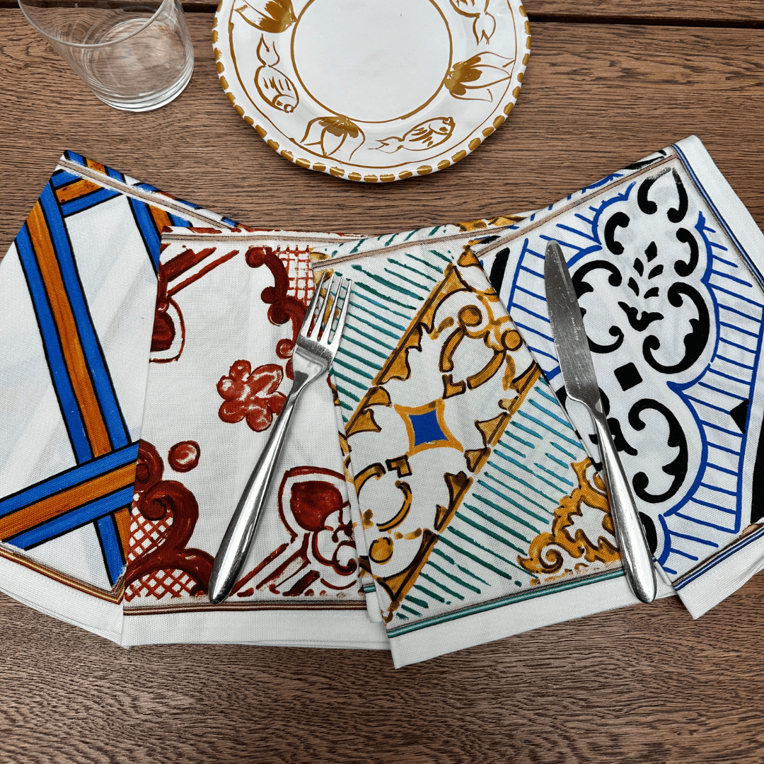 Maiolica Napkins - Set of 4 – 100% Linen