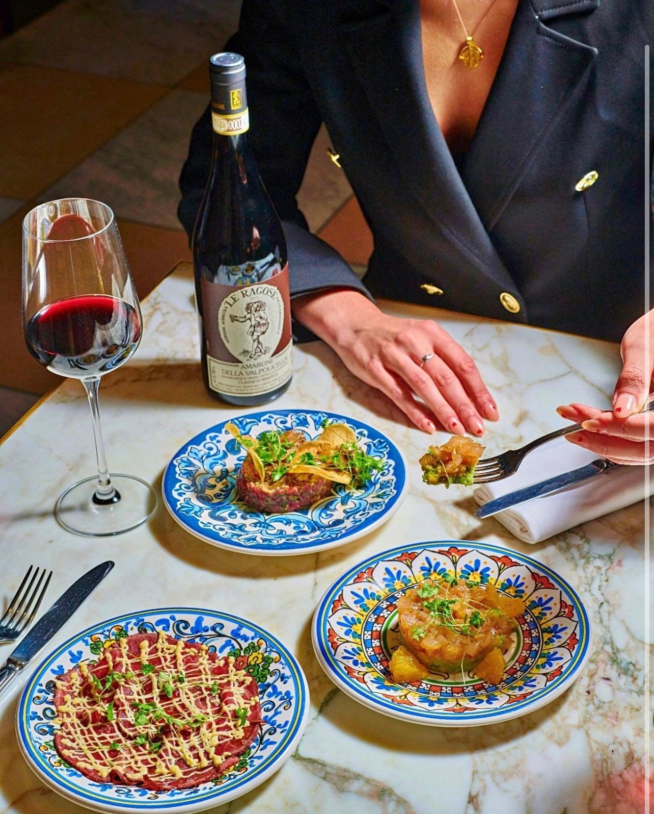 Capri Red Dinner Plate - THEHOUSEFUL